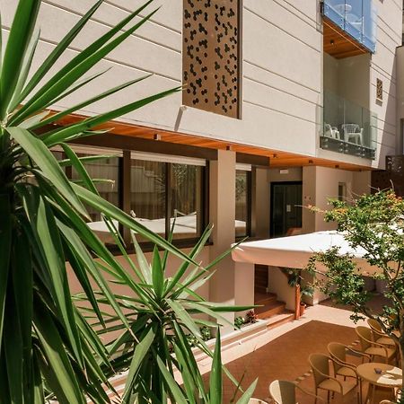 Hotel Cavalli Католика Екстериор снимка