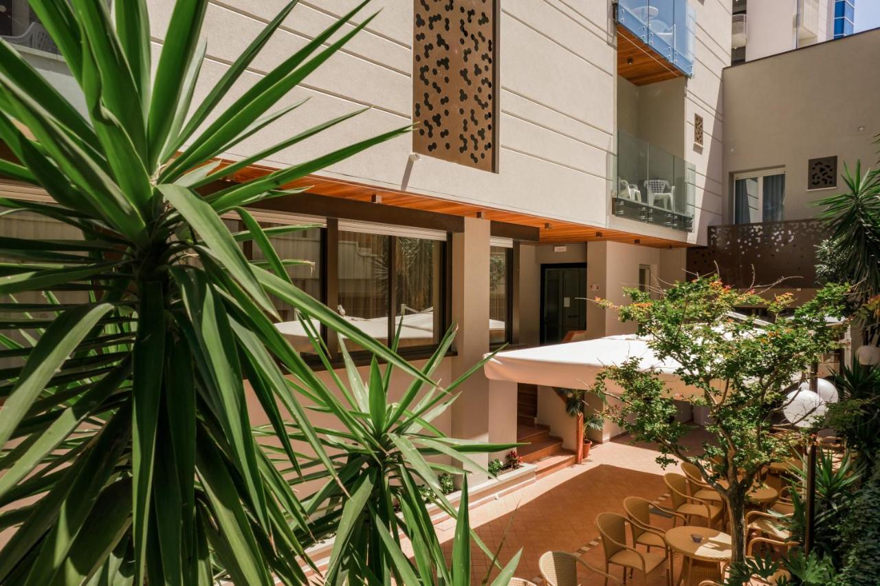 Hotel Cavalli Католика Екстериор снимка